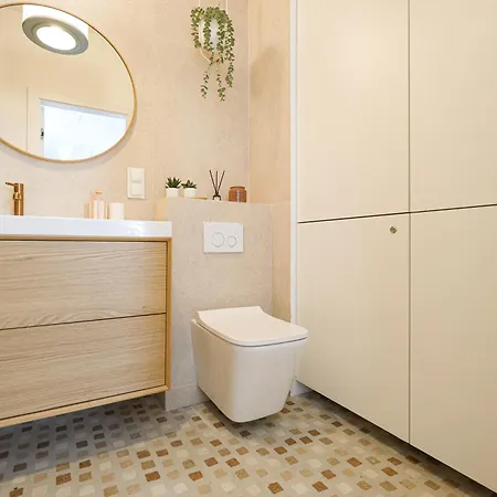 Creative Pause, Center Apartment *